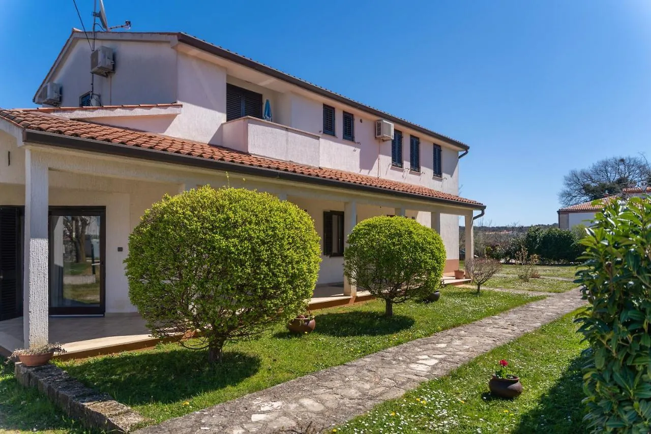 Casa Giorgio Villa Funtana 0*,  Croatia